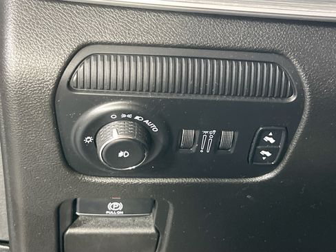 Used 2022 Jeep Wagoneer Series II AWD/4WD image 10