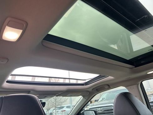 Used 2023 Nissan Maxima Platinum w/ Sport Mat Group image 10