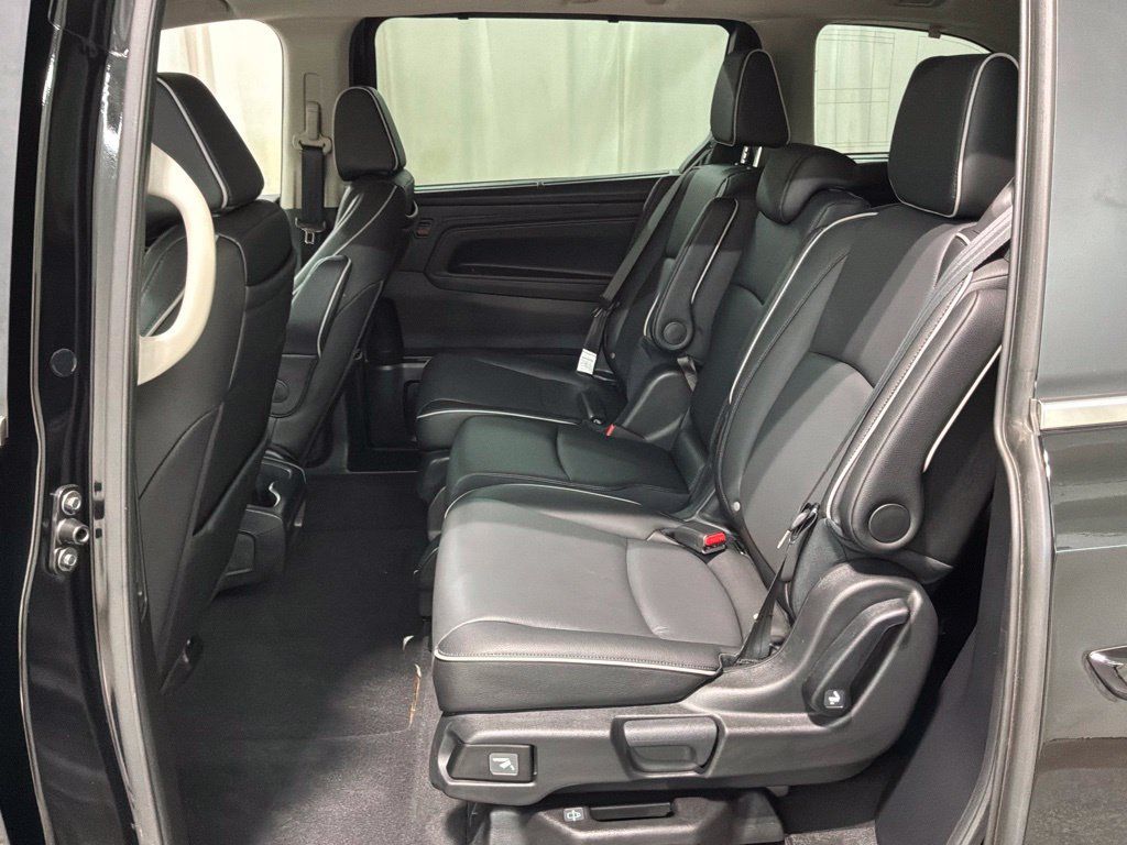 Certified 2026 Honda Odyssey Touring image 25