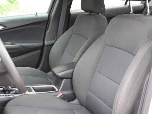 Used 2017 Chevrolet Cruze LS image 12