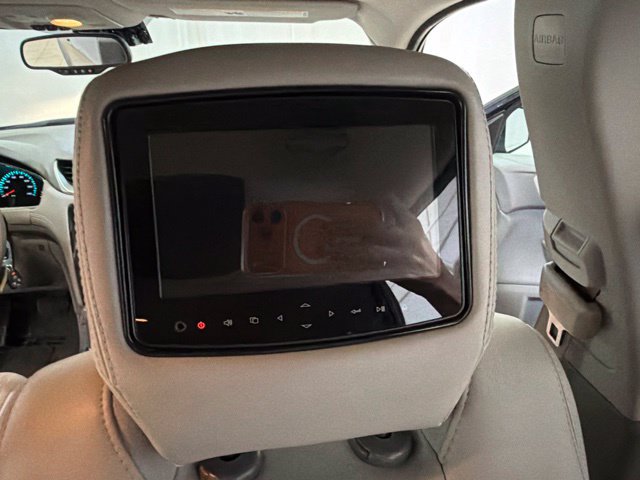 Used 2015 Chevrolet Traverse LTZ AWD/4WD image 34