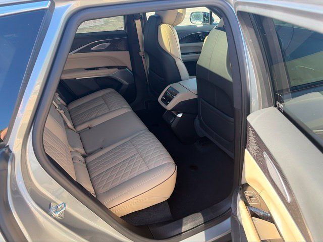 Used 2026 Cadillac Lyriq Signature Luxury w/ Nappa Leather Package AWD/4WD image 12