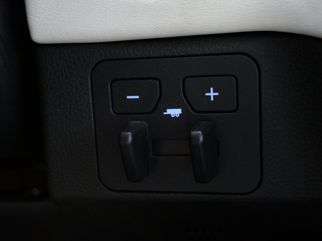 Used 2023 Toyota Sequoia Capstone AWD/4WD image 26