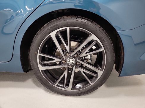 Used 2025 Toyota Camry XSE image 8