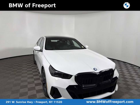 New 2026 BMW i5 eDrive40 w/ M Sport Package image 1