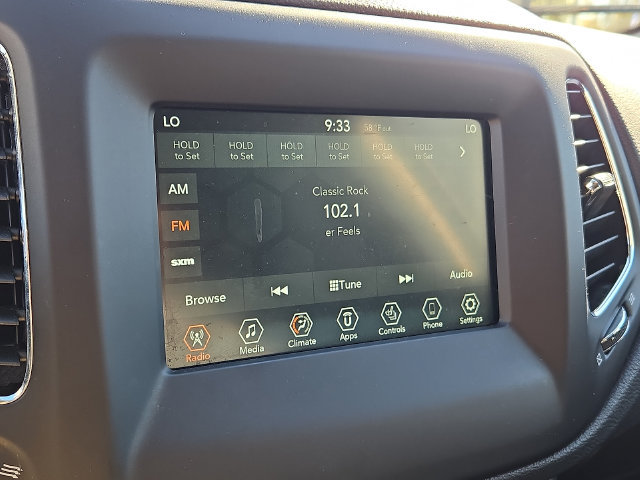 Used 2019 Jeep Compass Latitude w/ Popular Equipment Group AWD/4WD image 18