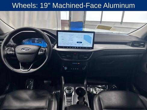Certified 2025 Ford Escape Platinum AWD/4WD image 14