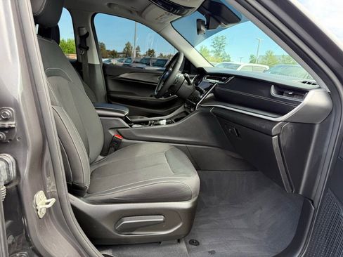 Certified 2023 Jeep Grand Cherokee L Laredo w/ Luxury Tech Group I AWD/4WD image 37