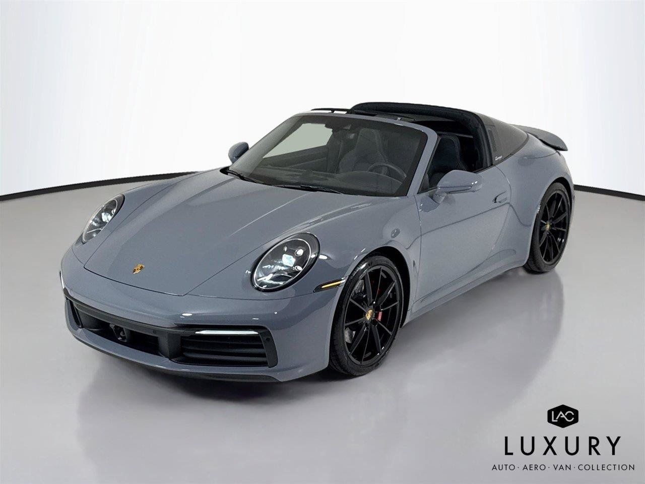 Used 2024 Porsche 911 AWD/4WD image 4