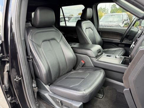 Used 2021 Ford Expedition Limited RWD image 31