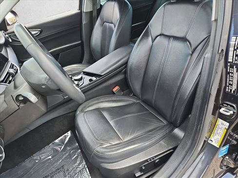 Used 2017 Alfa Romeo Giulia RWD image 15