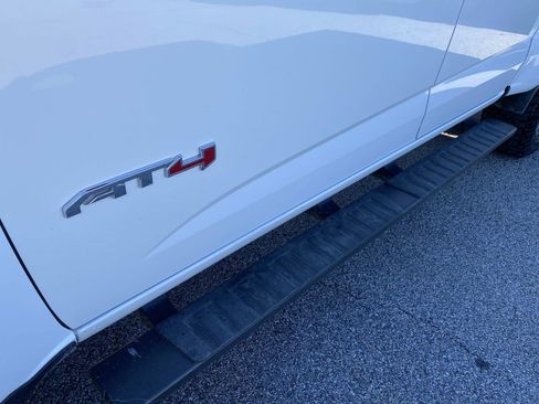 Used 2022 GMC Canyon AT4 w/ Trailering Package image 11