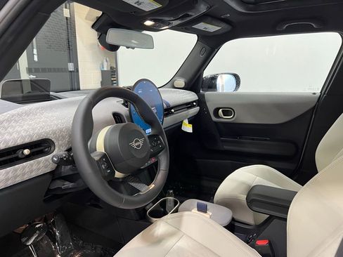 Certified 2025 MINI Cooper S image 11