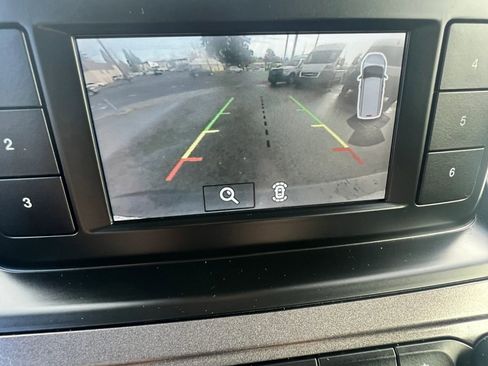 Used 2021 Ford Transit Connect XL image 13