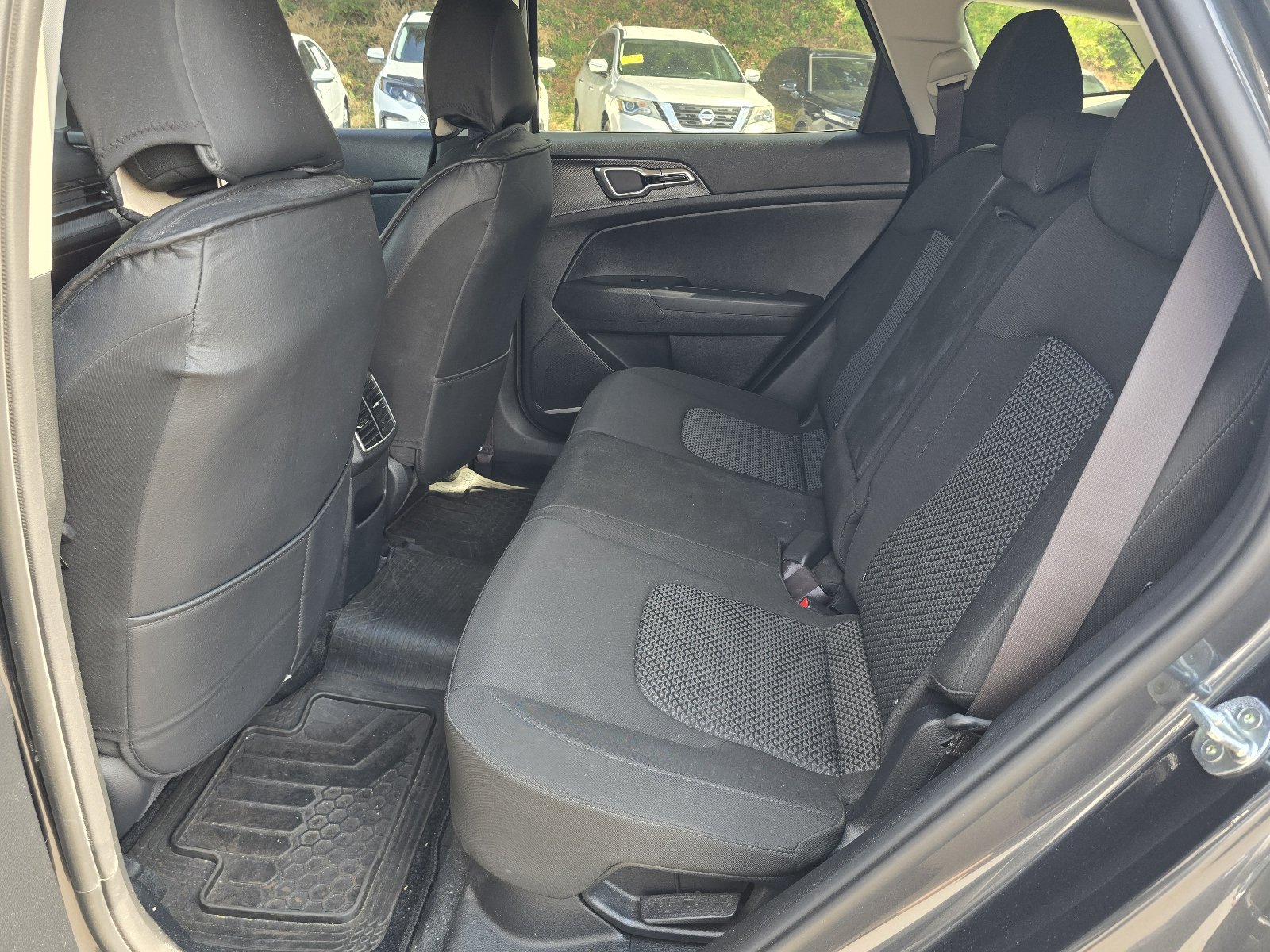 Used 2023 Kia Sportage LX AWD/4WD image 11