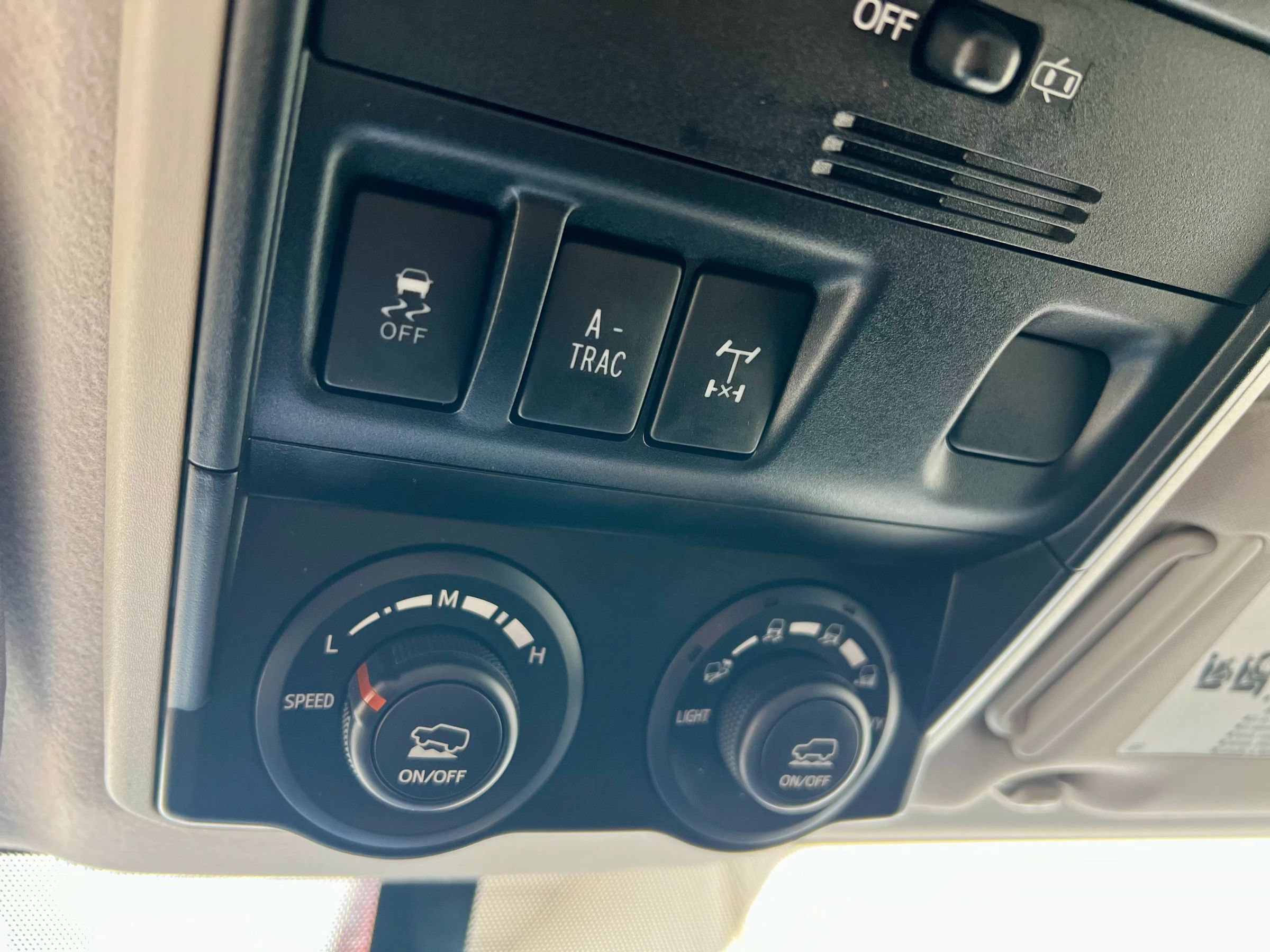 Used 2016 Toyota 4Runner Trail AWD/4WD image 25