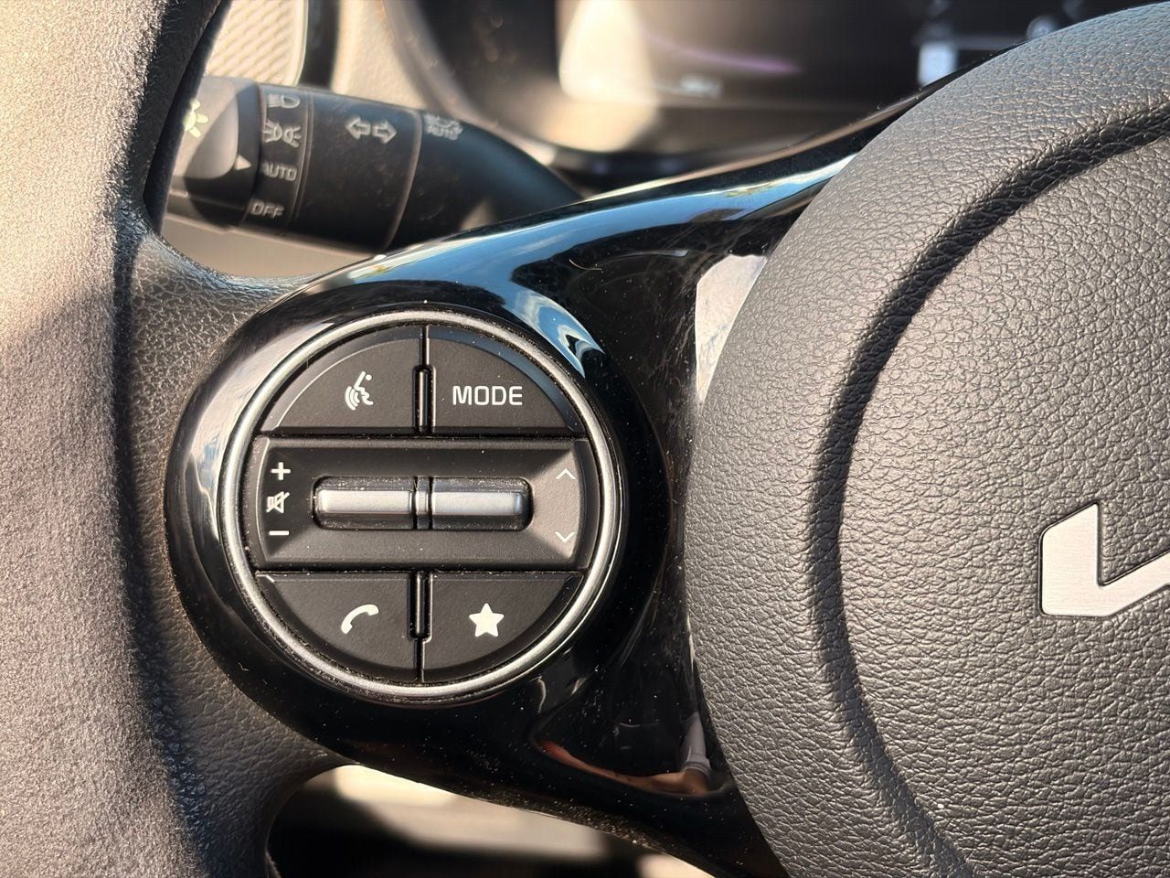 Used 2023 Kia Soul S FWD image 30
