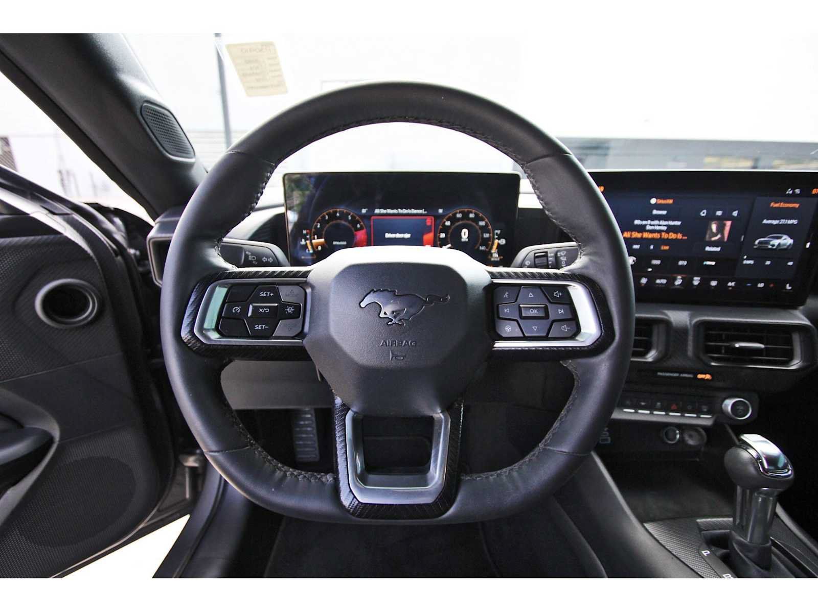 Used 2025 Ford Mustang Coupe RWD image 9
