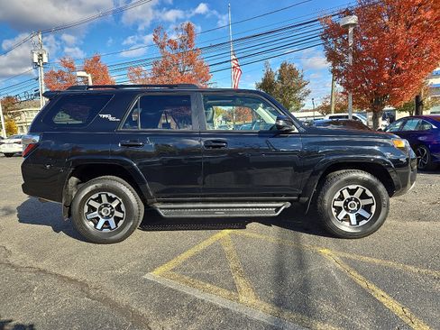Used 2023 Toyota 4Runner TRD Off-Road Premium image 8