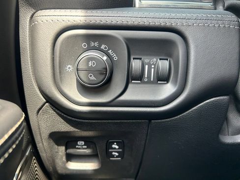Used 2020 RAM 1500 Limited w/ Black Appearance Package RWD image 57