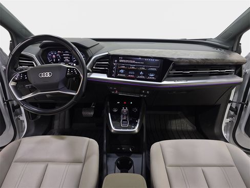Used 2024 Audi Q4 e-tron Premium Plus w/ Premium Plus image 9