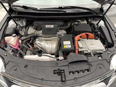 Used 2017 Toyota Avalon Limited w/ All Weather Liner Package FWD image 27