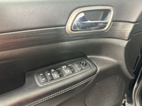 Used 2021 Jeep Grand Cherokee Freedom Edition RWD image 10