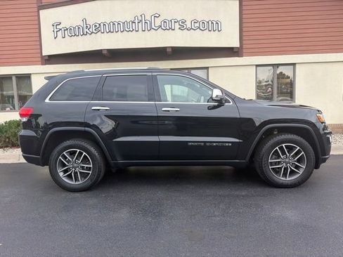 Used 2019 Jeep Grand Cherokee Limited w/ Trailer Tow Group IV AWD/4WD image 6