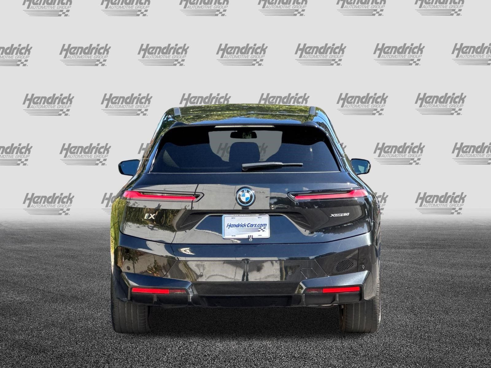 Used 2024 BMW iX xDrive50 w/ Sport Package AWD/4WD image 6