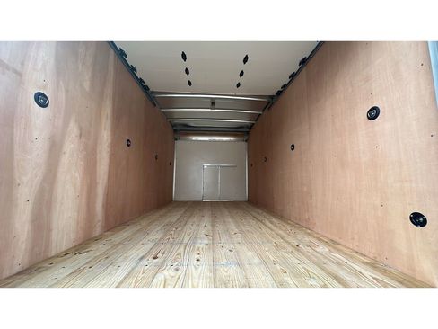 New 2025 GMC Savana 4500 w/ Power Convenience Package RWD image 31