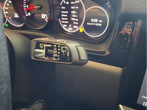 Used 2020 Porsche Cayenne AWD/4WD image 26