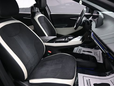 Used 2022 Kia EV6 GT-Line w/ GT-Line Suede Seat Package image 30