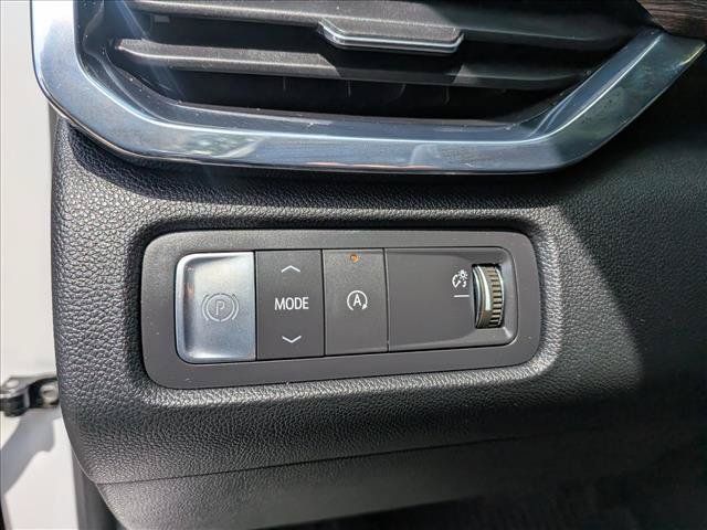 Used 2025 GMC Acadia Denali FWD image 37