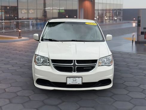 Used 2011 Dodge Grand Caravan Mainstreet FWD image 9