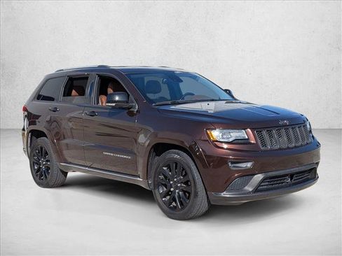Used 2015 Jeep Grand Cherokee Summit w/ Trailer Tow Group IV image 3