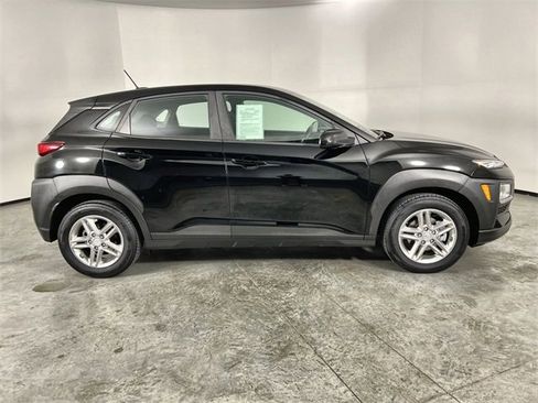 Used 2019 Hyundai Kona SE w/ Cargo Package image 9
