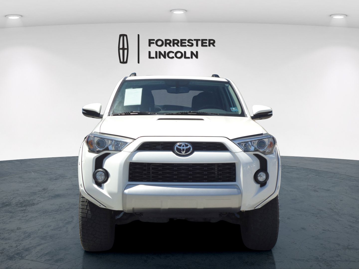 Used 2018 Toyota 4Runner TRD Off-Road Premium AWD/4WD image 8
