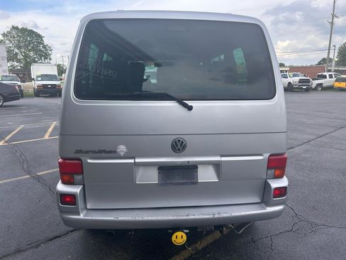 Used 2002 Volkswagen Eurovan GLS FWD image 4