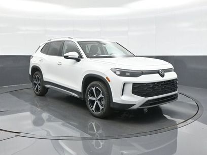 New 2026 Volkswagen Tiguan SE