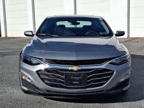 Used 2024 Chevrolet Malibu LT image 2