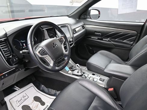 Used 2021 Mitsubishi Outlander SEL image 30