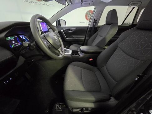 Used 2024 Toyota RAV4 XLE image 10