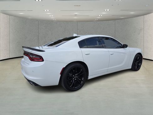 Used 2018 Dodge Charger SXT Plus w/ Quick Order Package 29J image 3