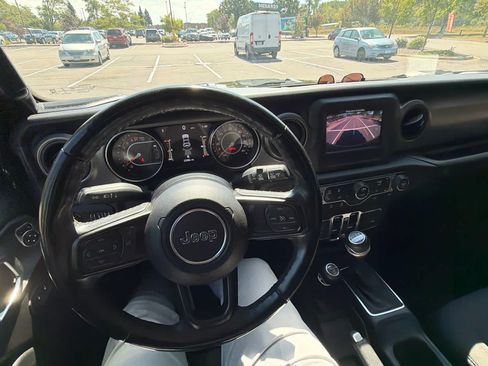 Used 2022 Jeep Wrangler Unlimited Sport AWD/4WD image 6