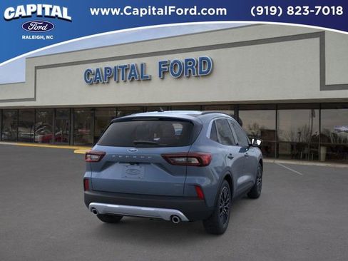 New 2026 Ford Escape SE image 8