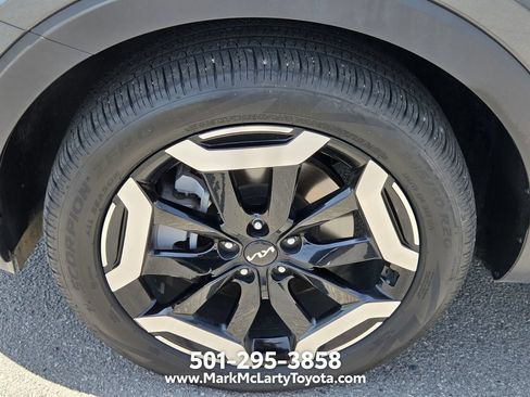 Used 2024 Kia Telluride S w/ S Sunroof Package AWD/4WD image 17