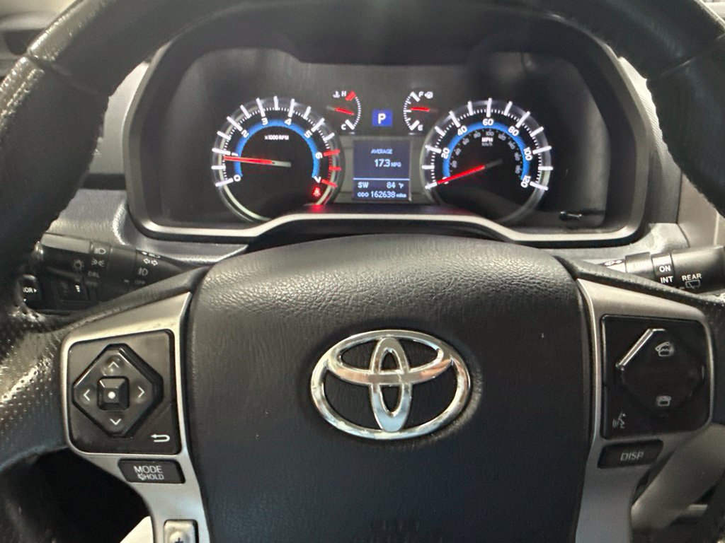 Used 2016 Toyota 4Runner SR5 AWD/4WD image 31