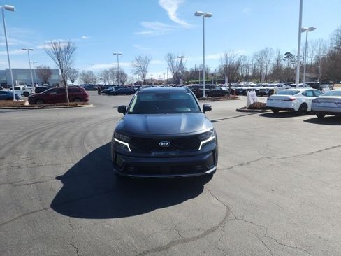 Used 2021 Kia Sorento SX image 2