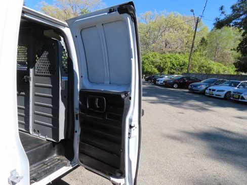 Used 2019 Chevrolet Express 2500 image 15