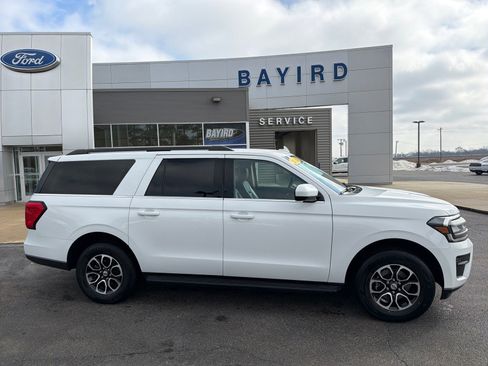 Used 2024 Ford Expedition Max XLT image 1